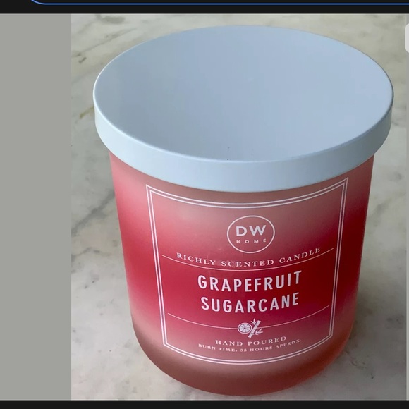 DW HOME GRAPEFRUIT SUGARCANE CANDLE RICHLY SCENTED - Picture 2 of 3